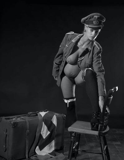 War & Femininity 5952